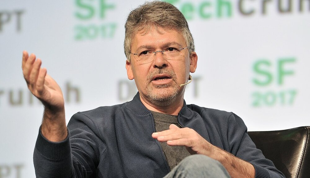 Задержки не прощают: Джон Джаннандреа, глава Apple по искусственному интеллекту, покидает свой пост