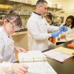 Есть одно слово, которое было чрезмерно увеличено в научных статьях по одной причине: они нравится ChatGPT