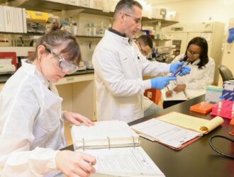 Есть одно слово, которое было чрезмерно увеличено в научных статьях по одной причине: они нравится ChatGPT