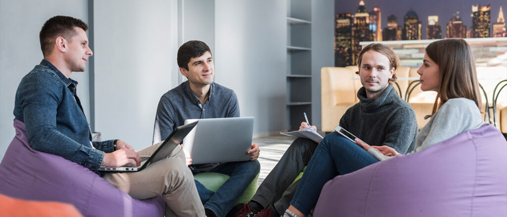 Почему гибридное обучение является ключом к прибыльности ИИ