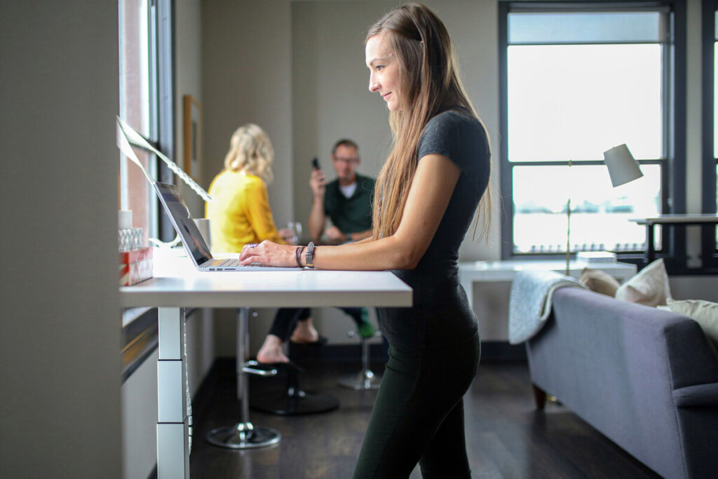 Тысячи руководителей признают, что ИИ по-прежнему ничего не меняет. Парадокс производительности 80-х годов с новой силой всплывает на поверхность