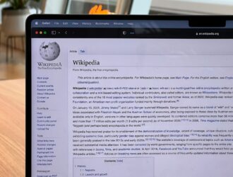 ИИ помогал переводить статьи Wikipedia — но начал добавлять ошибки и несуществующие источники